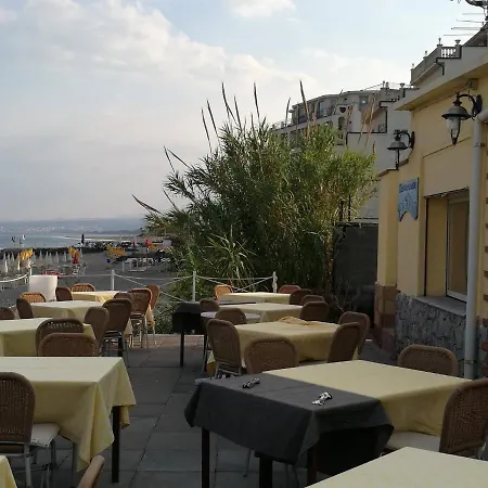Casa Lucrezia Naxos Bay Apartment Giardini Naxos
